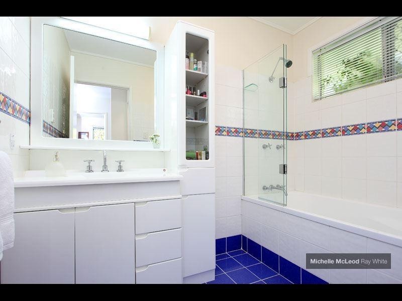 1 Hillman Street, Indooroopilly QLD 4068