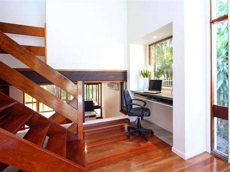 77 Sunset Road, Kenmore QLD 4069