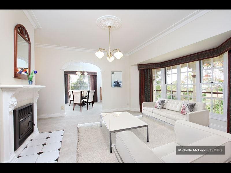 58 Hakea Crescent, Chapel Hill QLD 4069