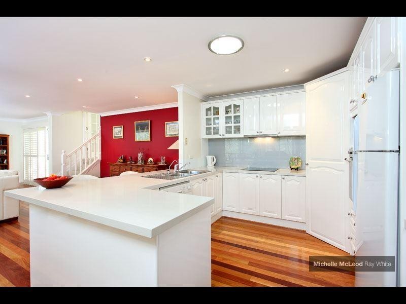 58 Hakea Crescent, Chapel Hill QLD 4069