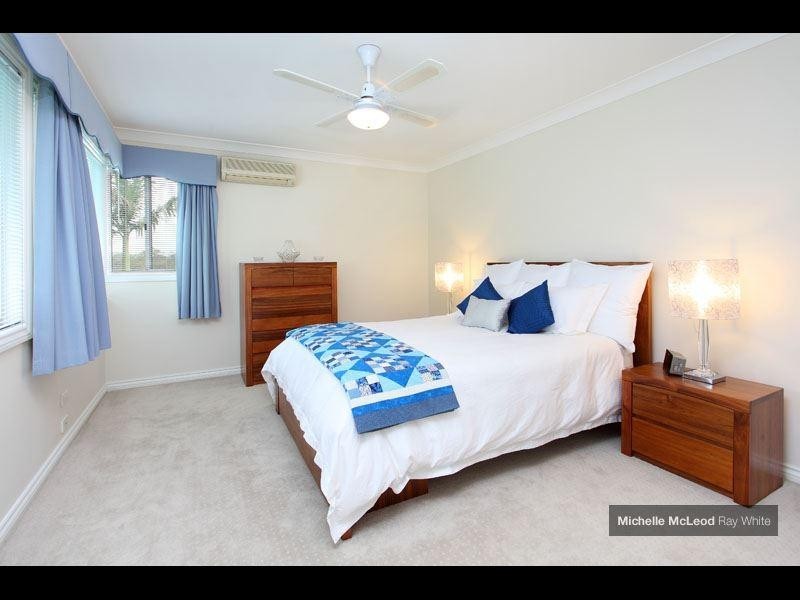 58 Hakea Crescent, Chapel Hill QLD 4069