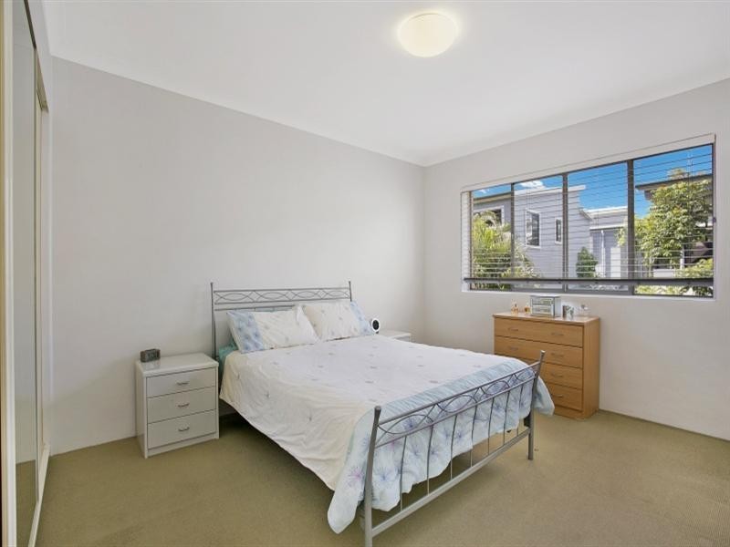 2/56 Miskin Street, Toowong QLD 4066