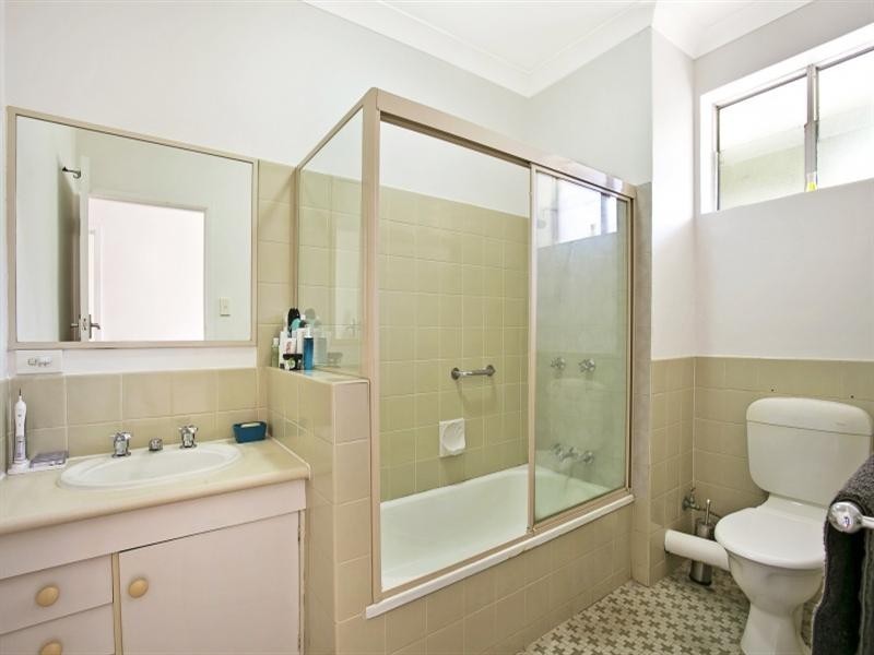 2/56 Miskin Street, Toowong QLD 4066