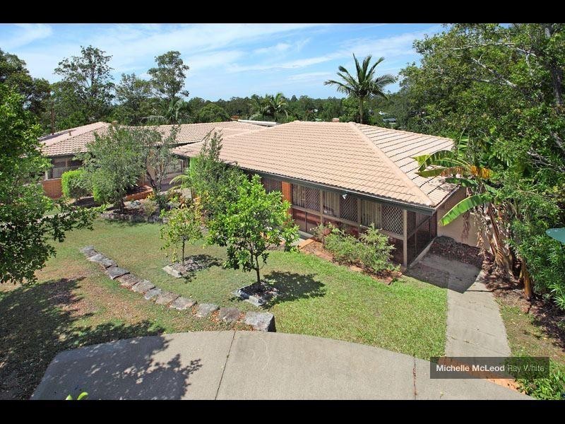 118 Burbong Street, Chapel Hill QLD 4069