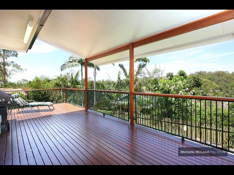 118 Burbong Street, Chapel Hill QLD 4069