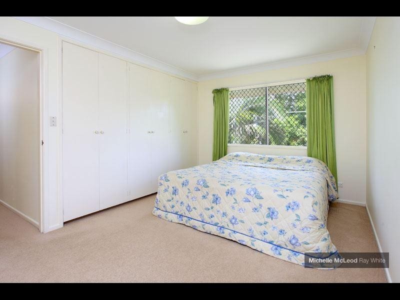 118 Burbong Street, Chapel Hill QLD 4069