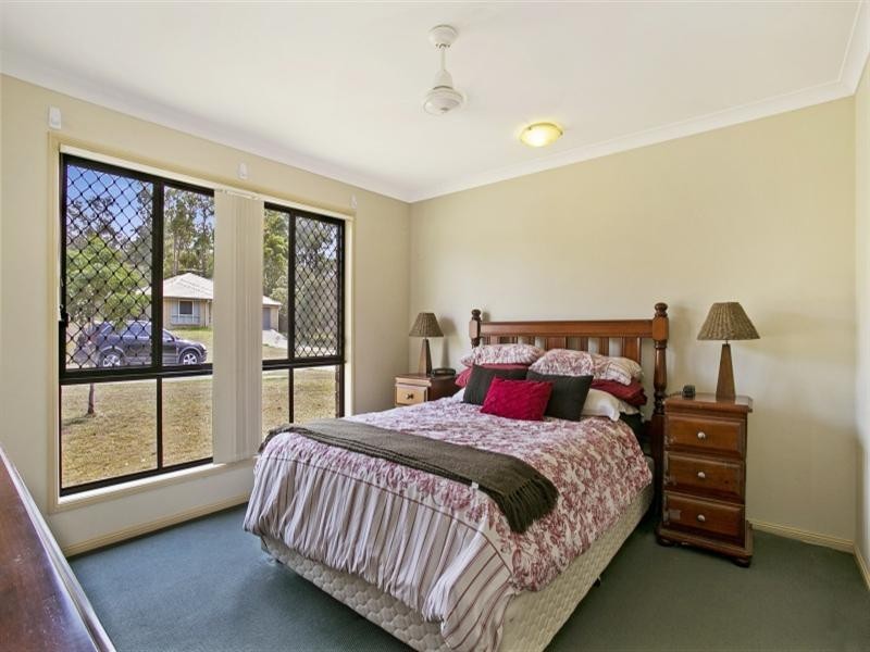 7 Regency Crescent, Moggill QLD 4070