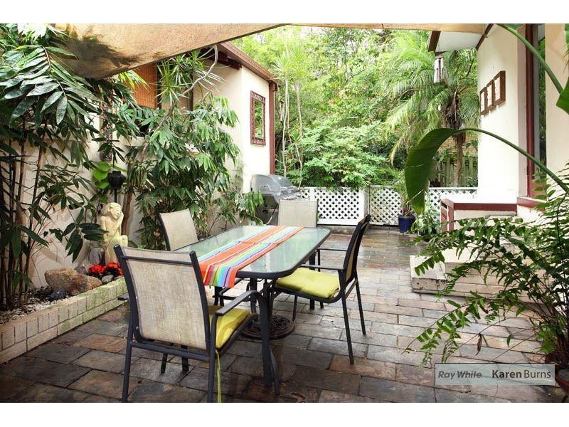 11 Wyndarra Street, Kenmore QLD 4069