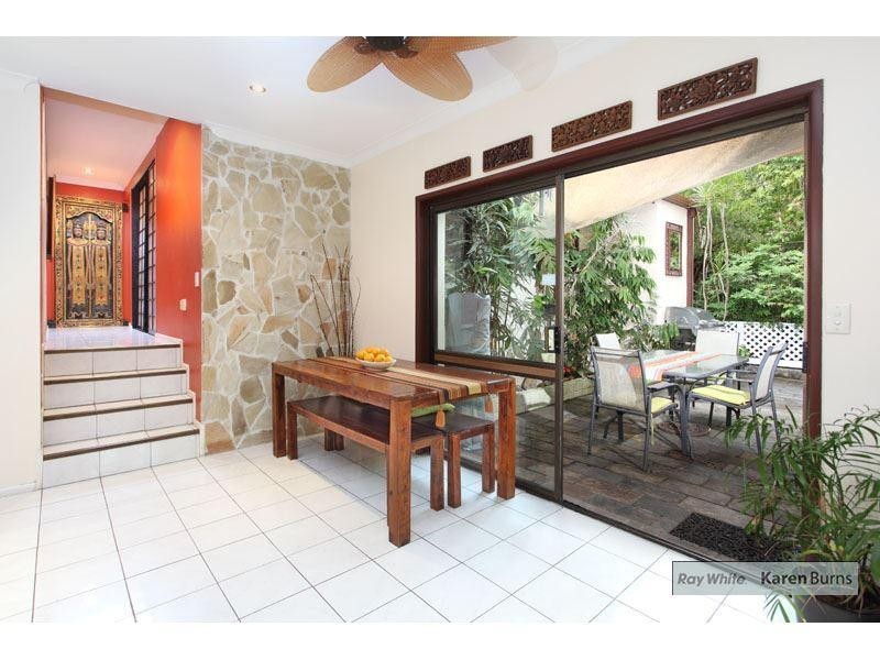 11 Wyndarra Street, Kenmore QLD 4069