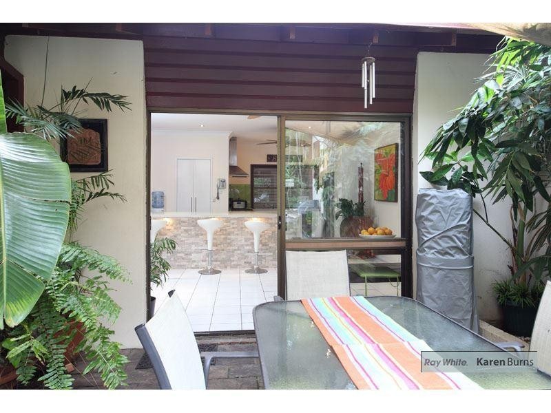 11 Wyndarra Street, Kenmore QLD 4069