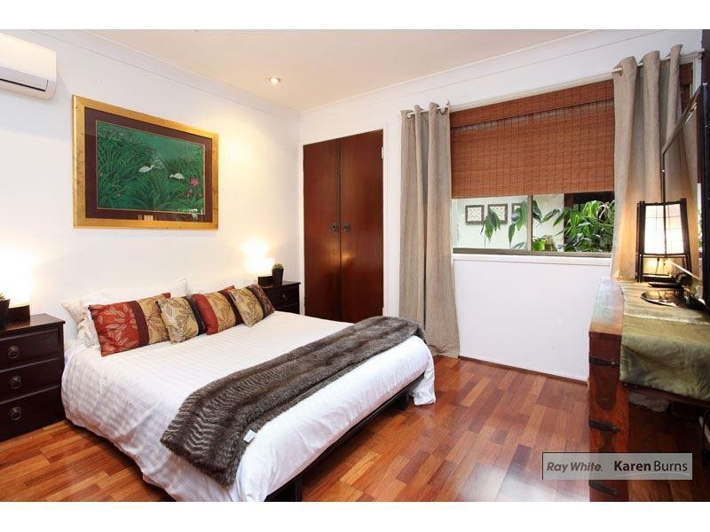 11 Wyndarra Street, Kenmore QLD 4069