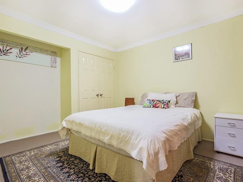 33 Loffs Road, Mount Ommaney QLD 4074