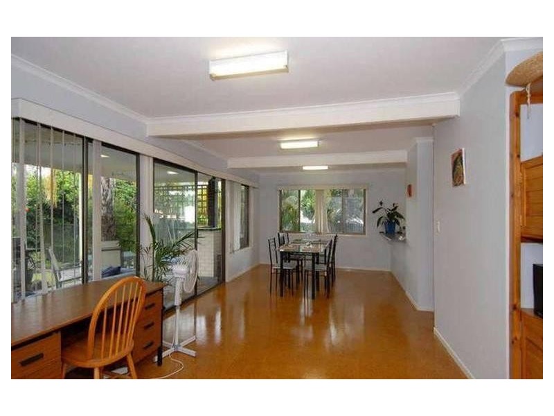 5 Stralock Street, Chapel Hill QLD 4069