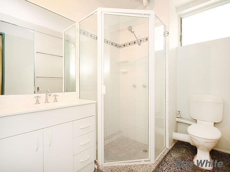 5/15 Sir Fred Schonell Drive, St Lucia QLD 4067