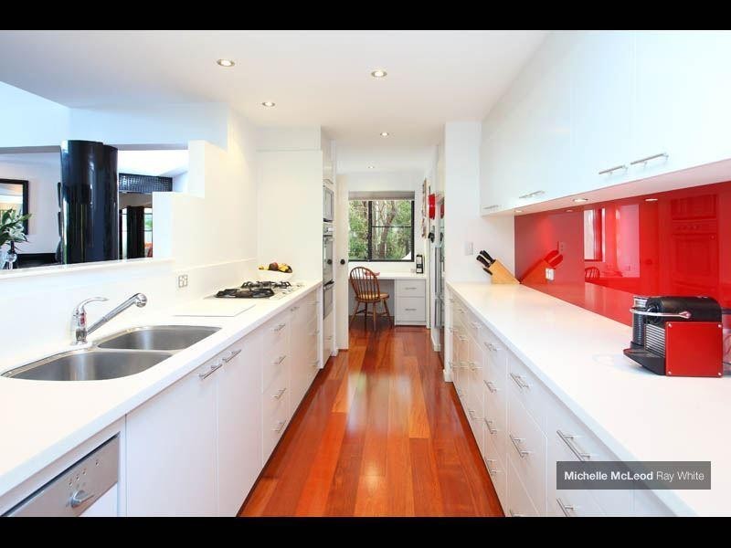 7 Columbia Street, Chapel Hill QLD 4069