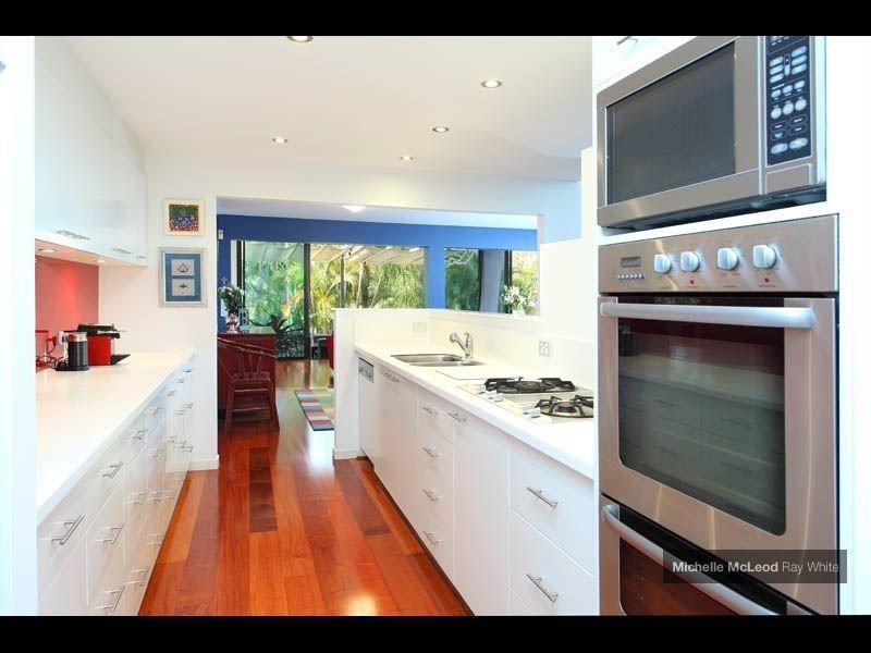 7 Columbia Street, Chapel Hill QLD 4069