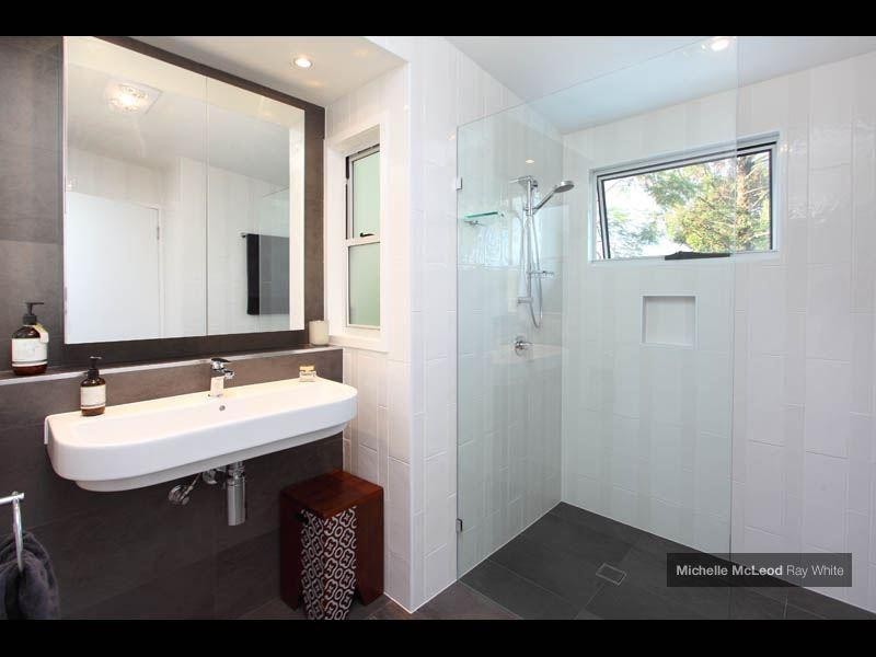 86 Gilruth Road, Kenmore QLD 4069