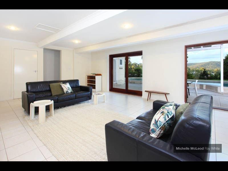 86 Gilruth Road, Kenmore QLD 4069