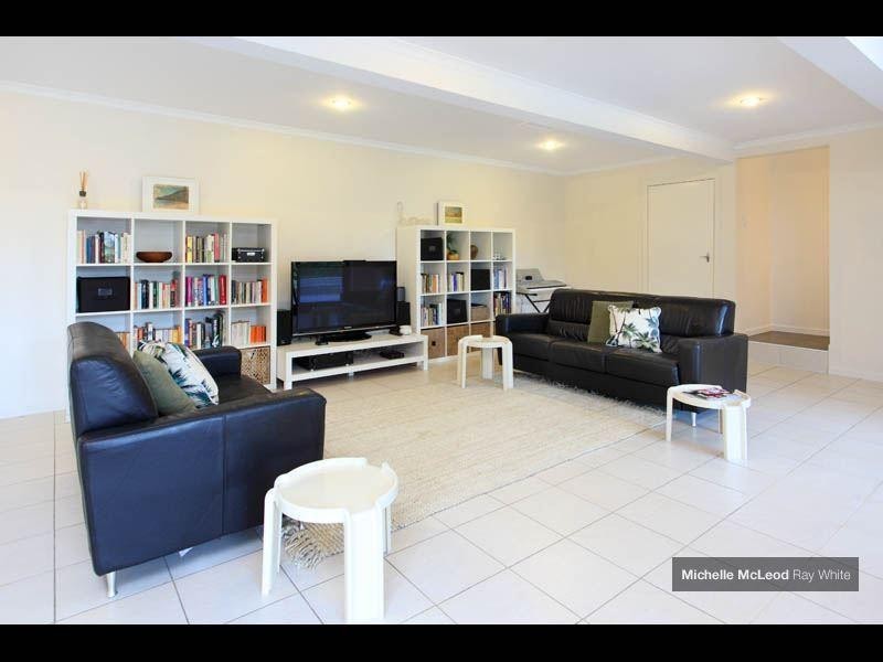 86 Gilruth Road, Kenmore QLD 4069