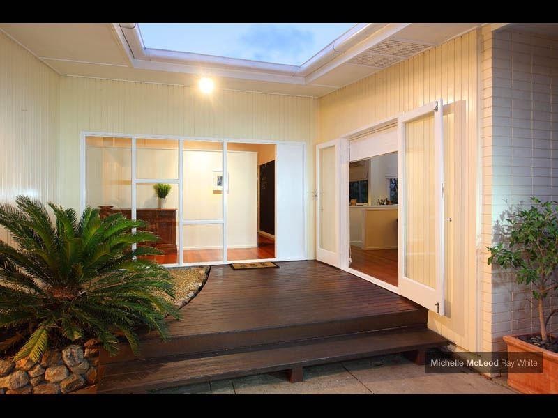 86 Gilruth Road, Kenmore QLD 4069