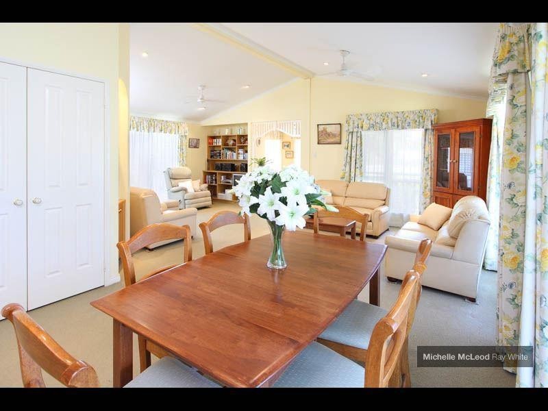 36 Brookfield Road, Kenmore QLD 4069