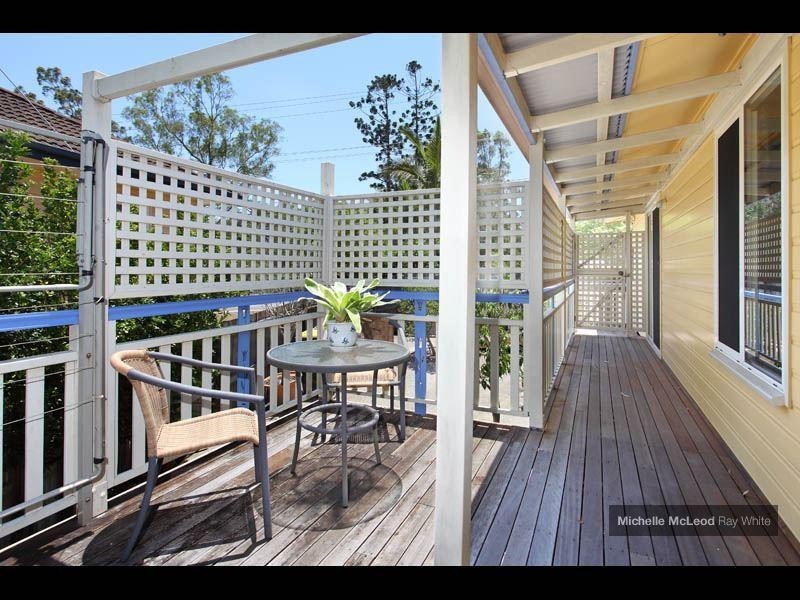36 Brookfield Road, Kenmore QLD 4069