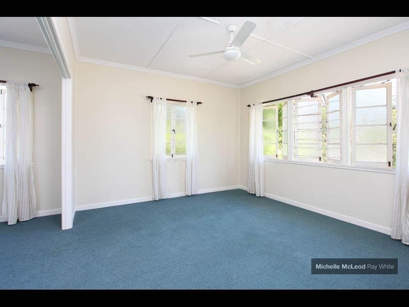 40 Brookfield Road, Kenmore QLD 4069