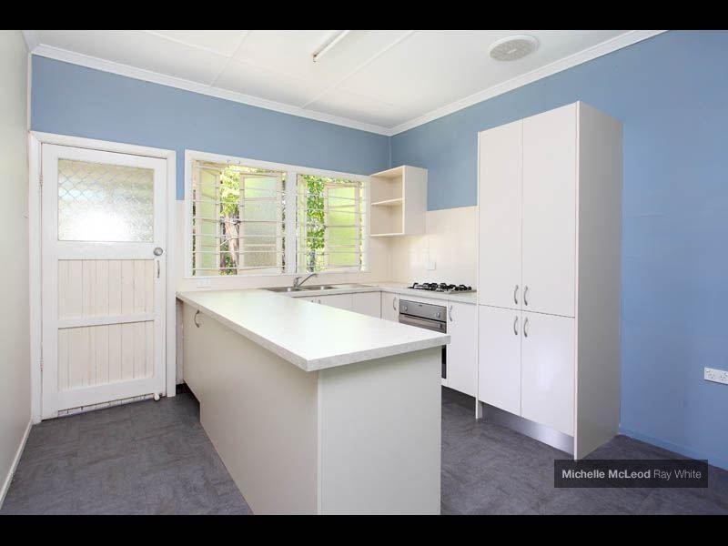 40 Brookfield Road, Kenmore QLD 4069