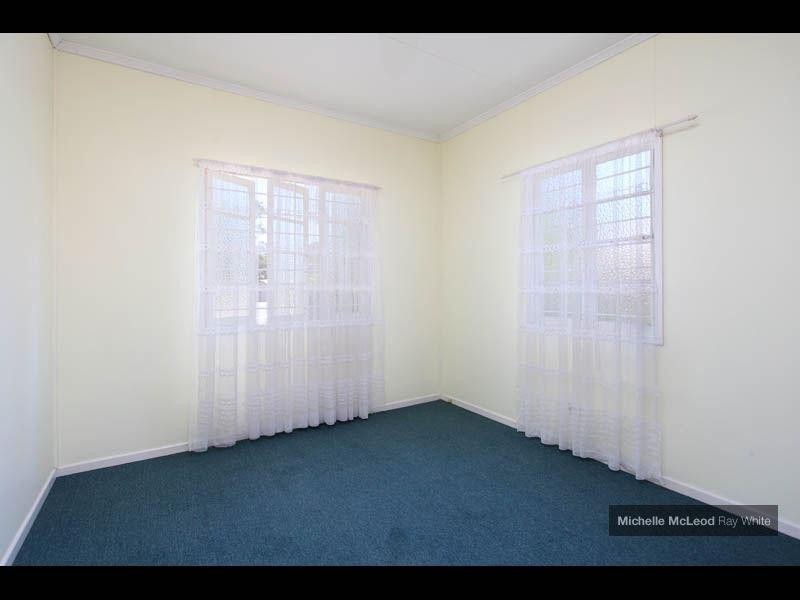 40 Brookfield Road, Kenmore QLD 4069