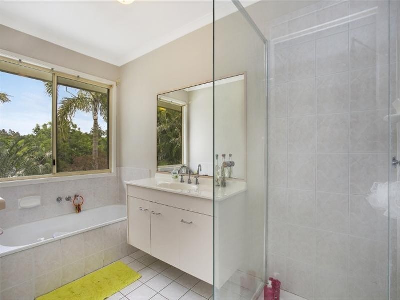 20 Westcott Place, Bellbowrie QLD 4070