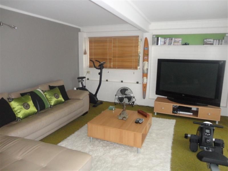 23 Marland Street, Kenmore QLD 4069