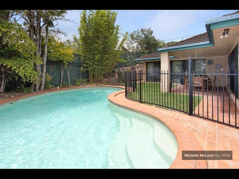 62 Nolan Rise, Brookfield QLD 4069