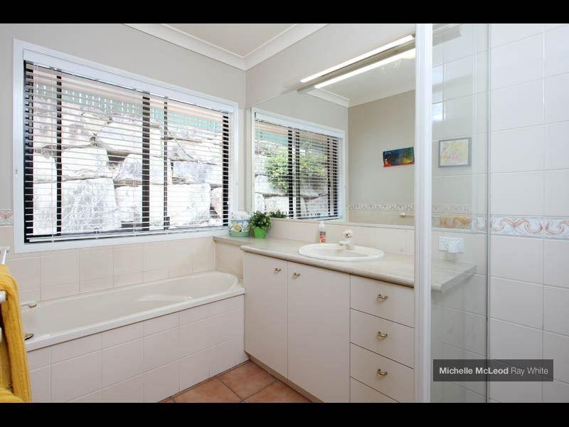 62 Nolan Rise, Brookfield QLD 4069