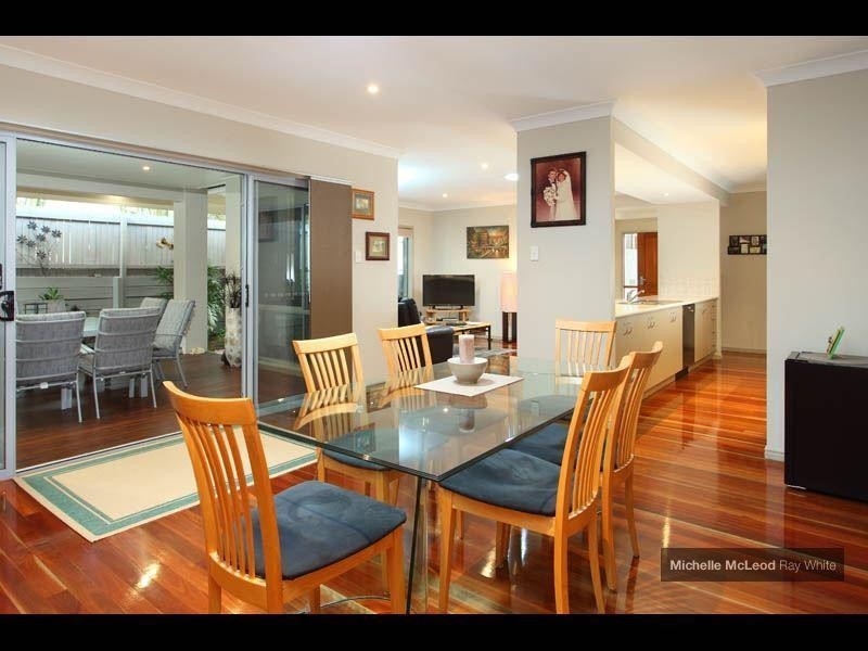 25 Lomandra Place, Chapel Hill QLD 4069