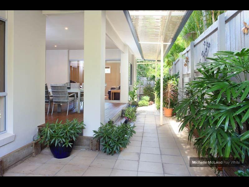 25 Lomandra Place, Chapel Hill QLD 4069