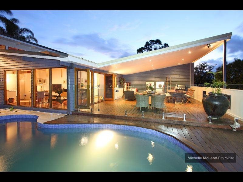 18 Marmindie Street, Chapel Hill QLD 4069