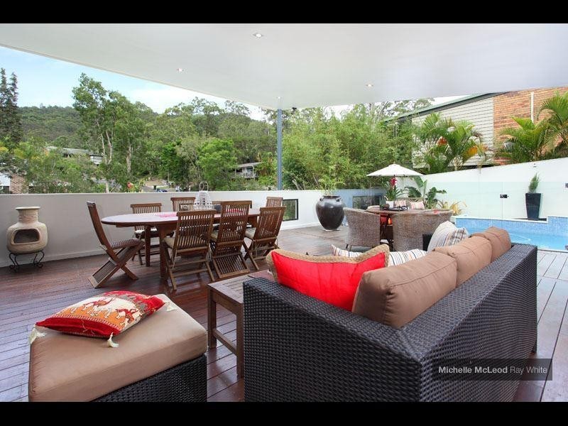 18 Marmindie Street, Chapel Hill QLD 4069