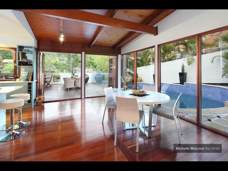 18 Marmindie Street, Chapel Hill QLD 4069