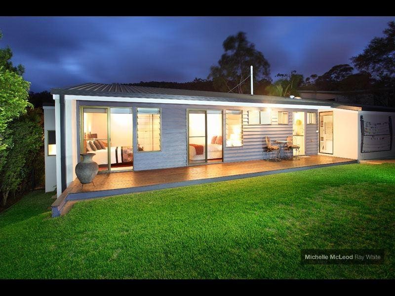 18 Marmindie Street, Chapel Hill QLD 4069