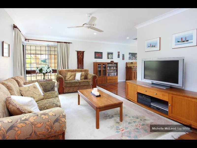 16 Crotty Street, Indooroopilly QLD 4068