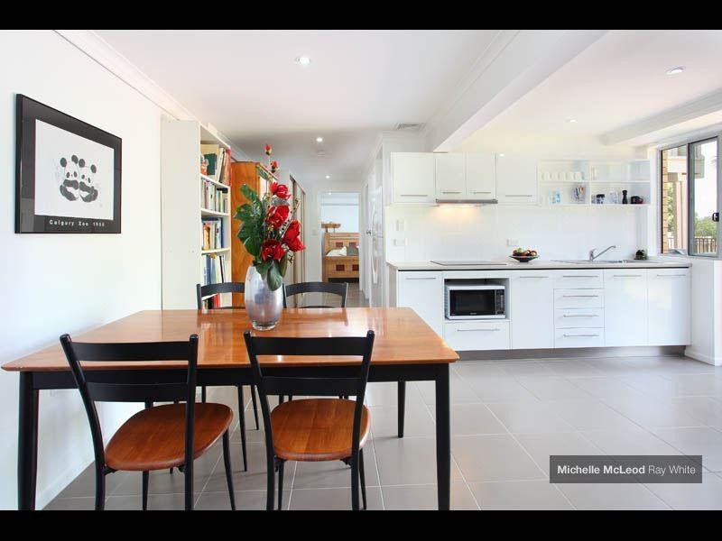 16 Crotty Street, Indooroopilly QLD 4068