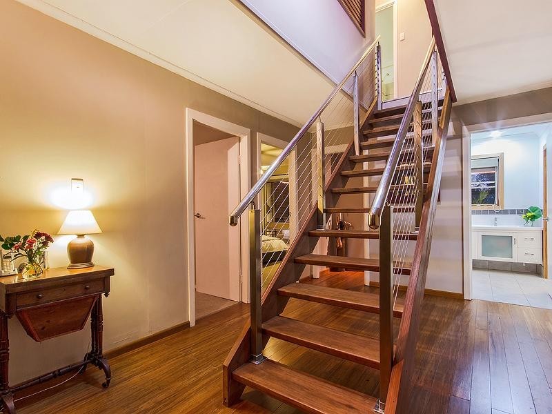 180 Burbong Street, Chapel Hill QLD 4069