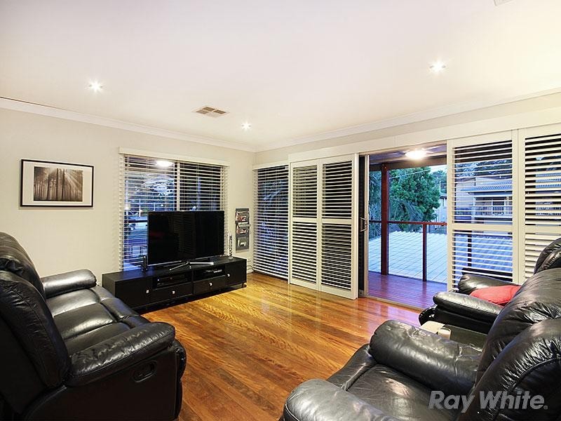 5 Jeetho Street, Jindalee QLD 4074