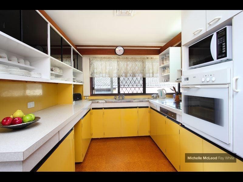 113 Burbong Street, Chapel Hill QLD 4069