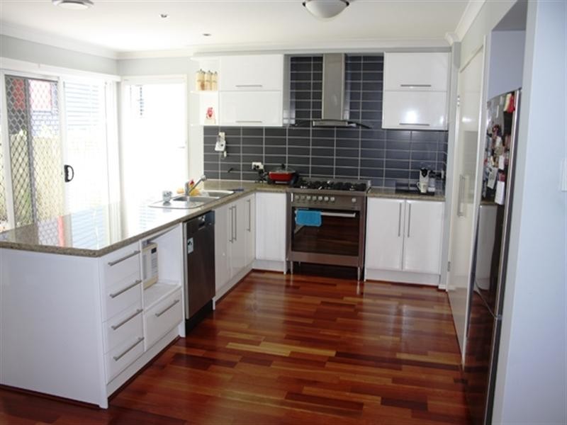 59 Lambert Road, Indooroopilly QLD 4068