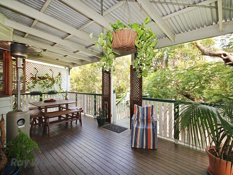 62 Disraeli Street, Indooroopilly QLD 4068