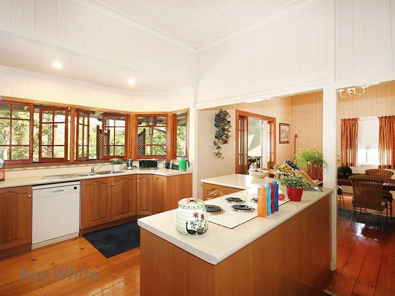 62 Disraeli Street, Indooroopilly QLD 4068