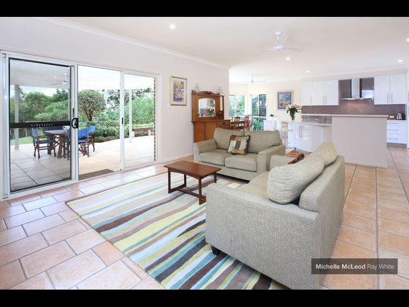 21 Tangy Street, Brookfield QLD 4069