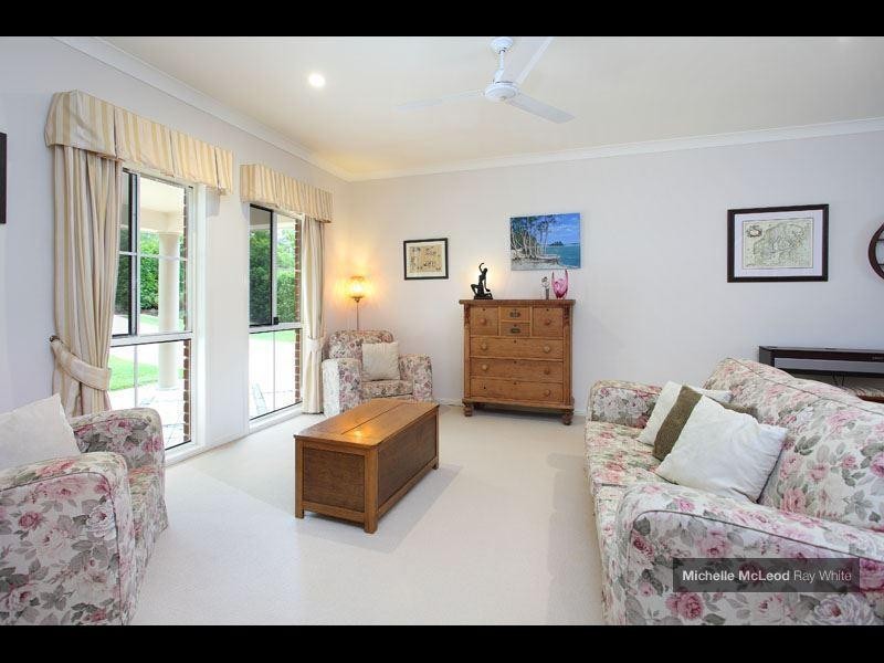 21 Tangy Street, Brookfield QLD 4069