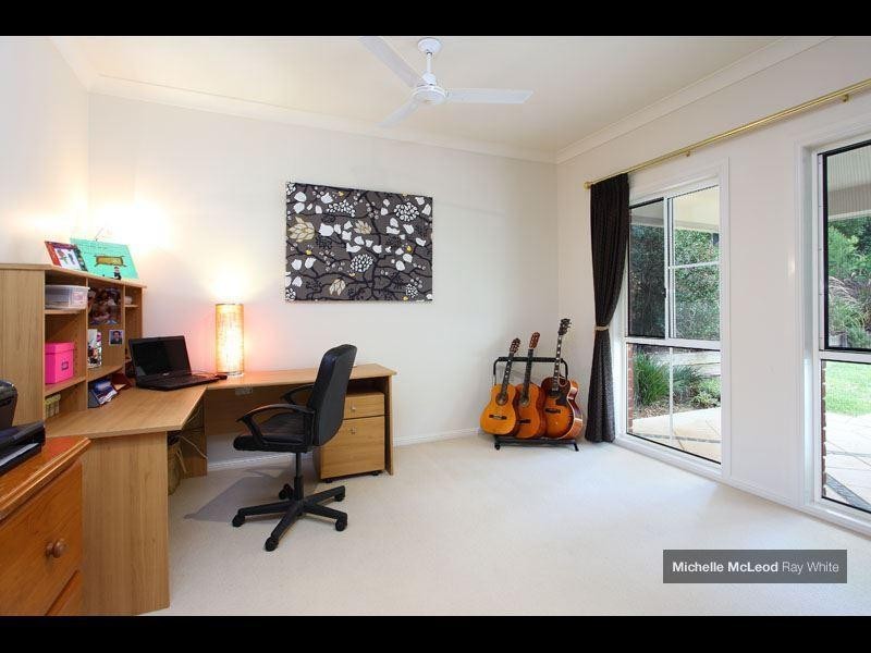 21 Tangy Street, Brookfield QLD 4069